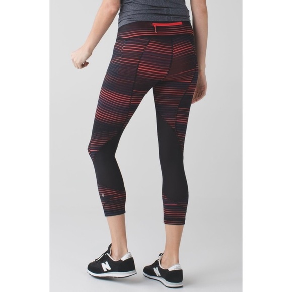 LULULEMON Pace Rival Crop Twisted Dune Alarming Black Leggings - Picture 1 of 7